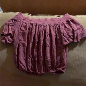 I’m selling a crop top shirt